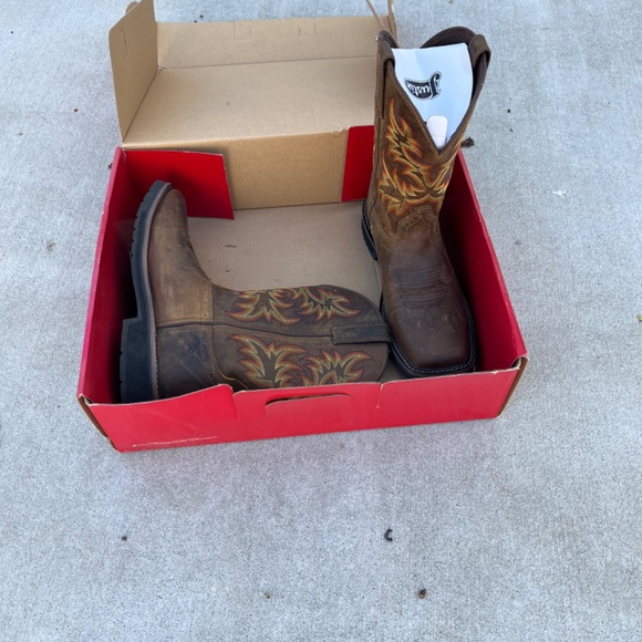 Justin men’s boot size 10D main image 5